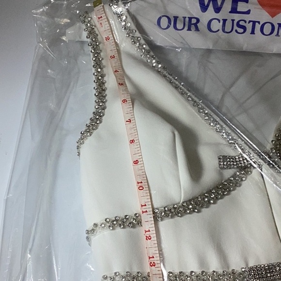 Self-Portrait
Embellished Mini Dress - Picture 14 of 16